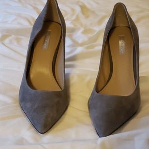 High heel classic pump